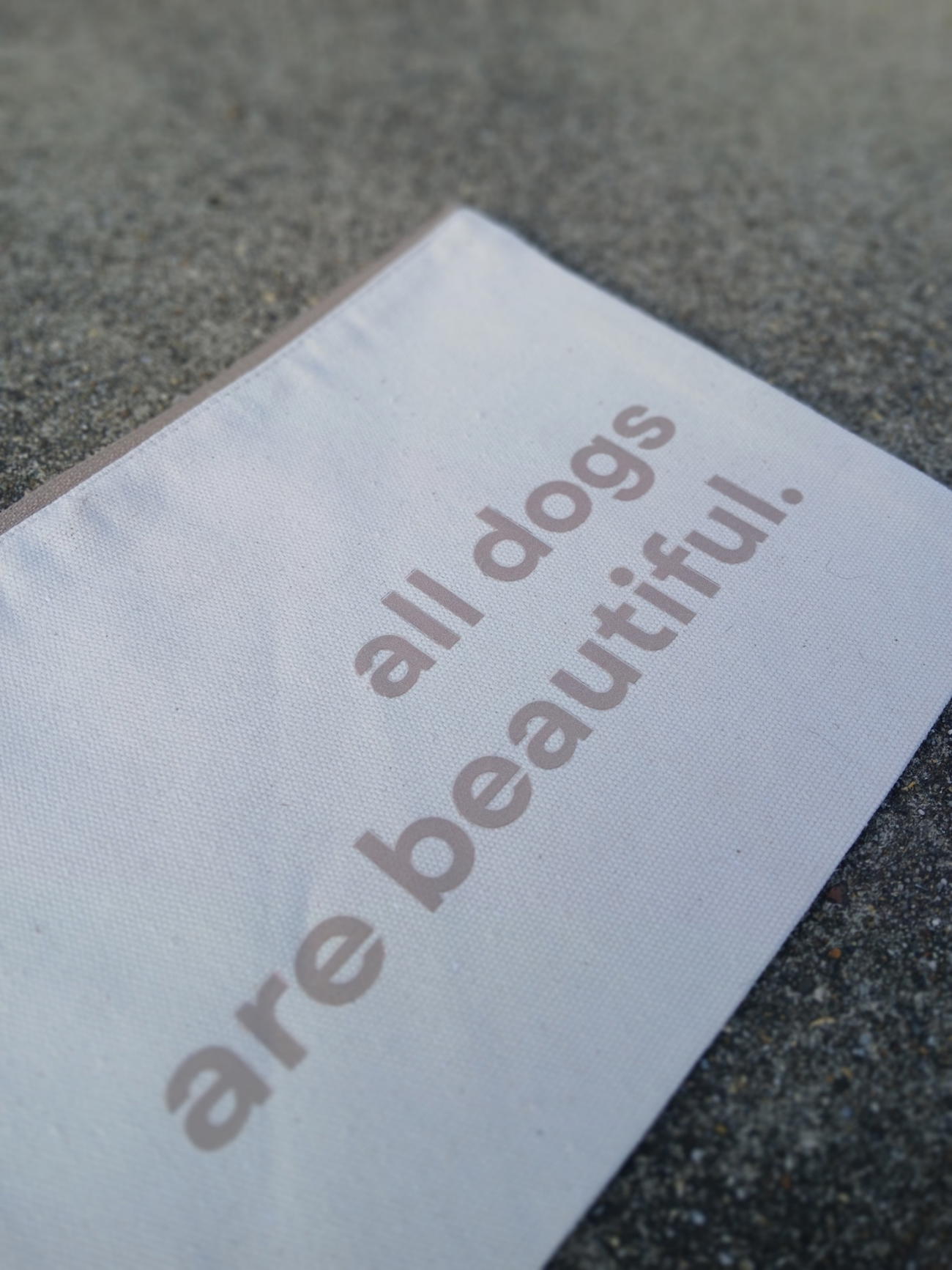 Zipper bag - all dogs are beautiful.™ - Image