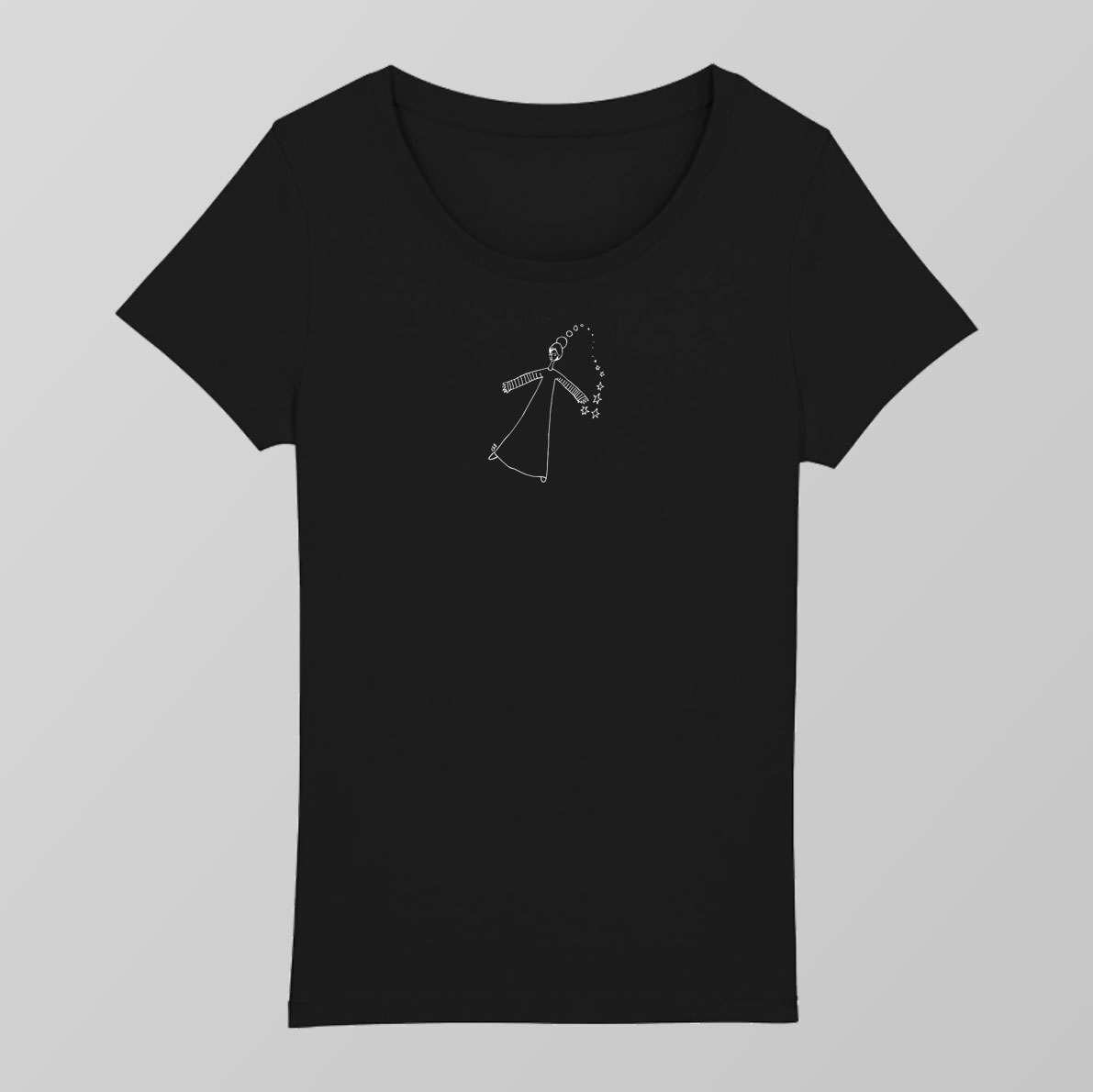 Camiseta negra mujer - personaje femenino con vestido largo y brazos abiertos