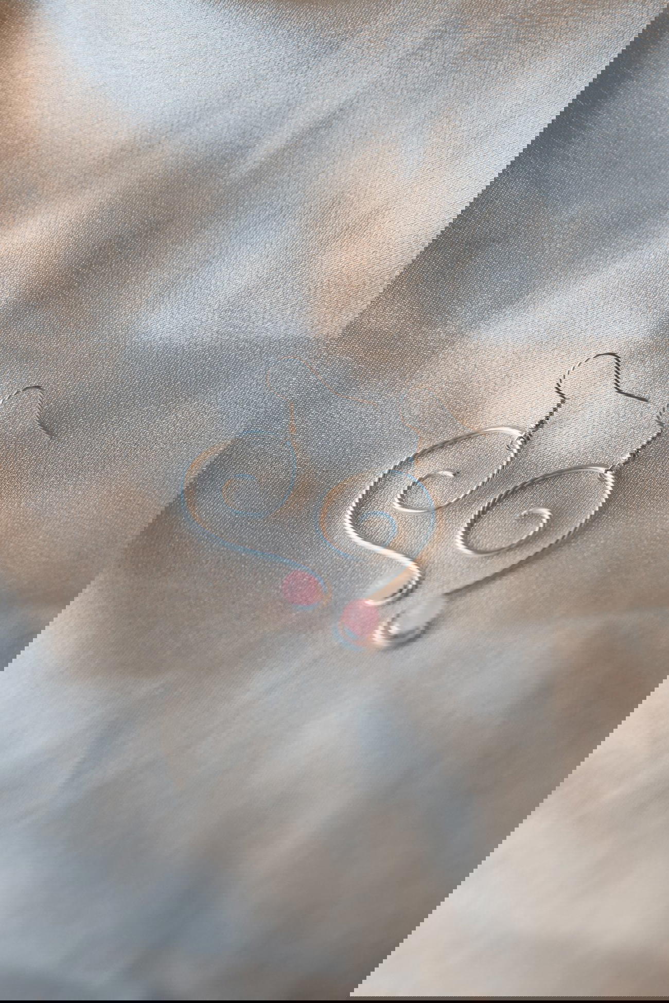 Boucles d'oreilles Rosy - Argent, Aluminium et Quartz rose