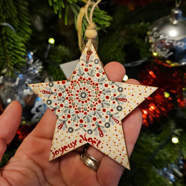 Etoiles à suspendre rouge et gris "Joyeux Noël "