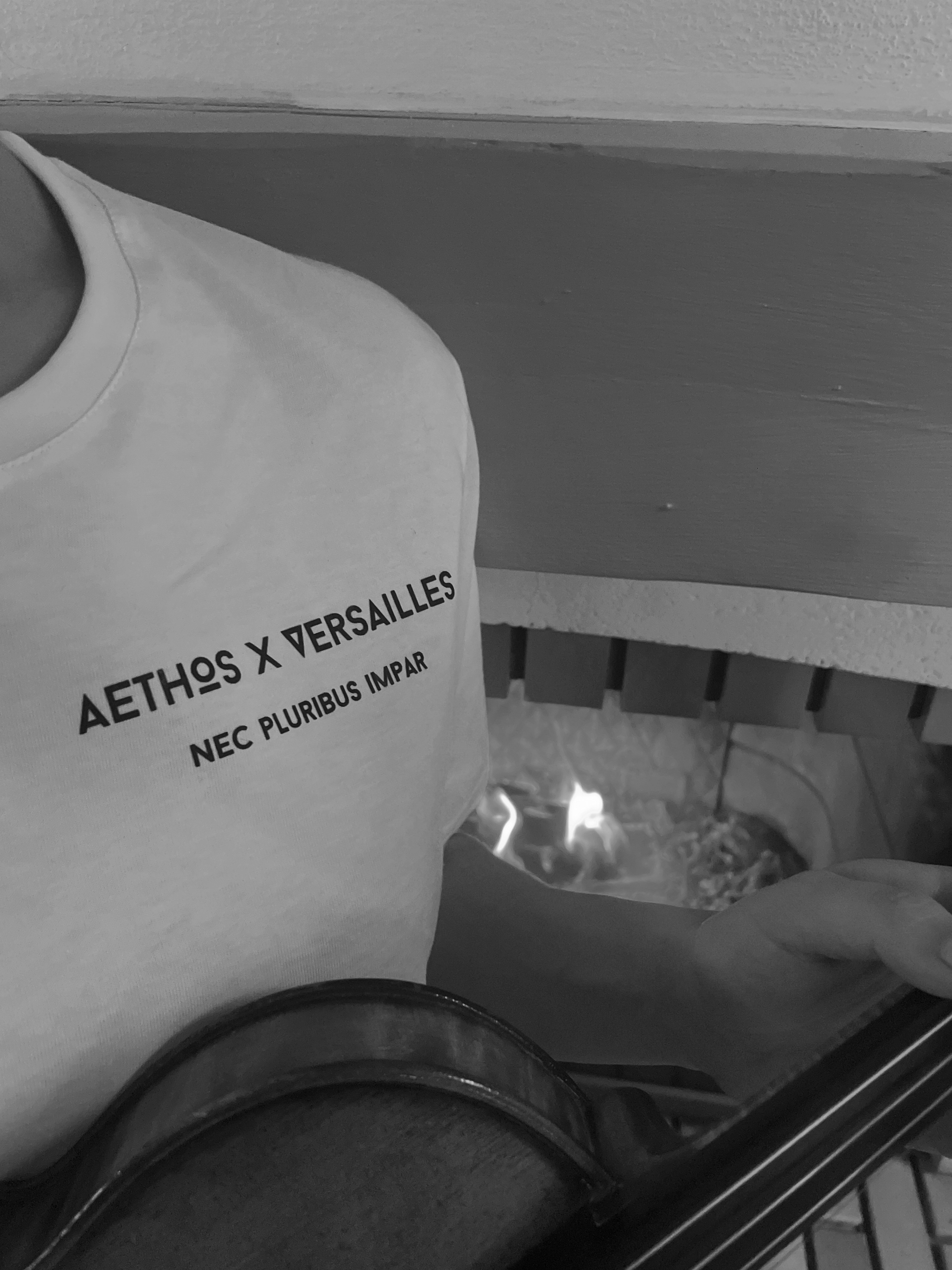 left - Maison AETHOS