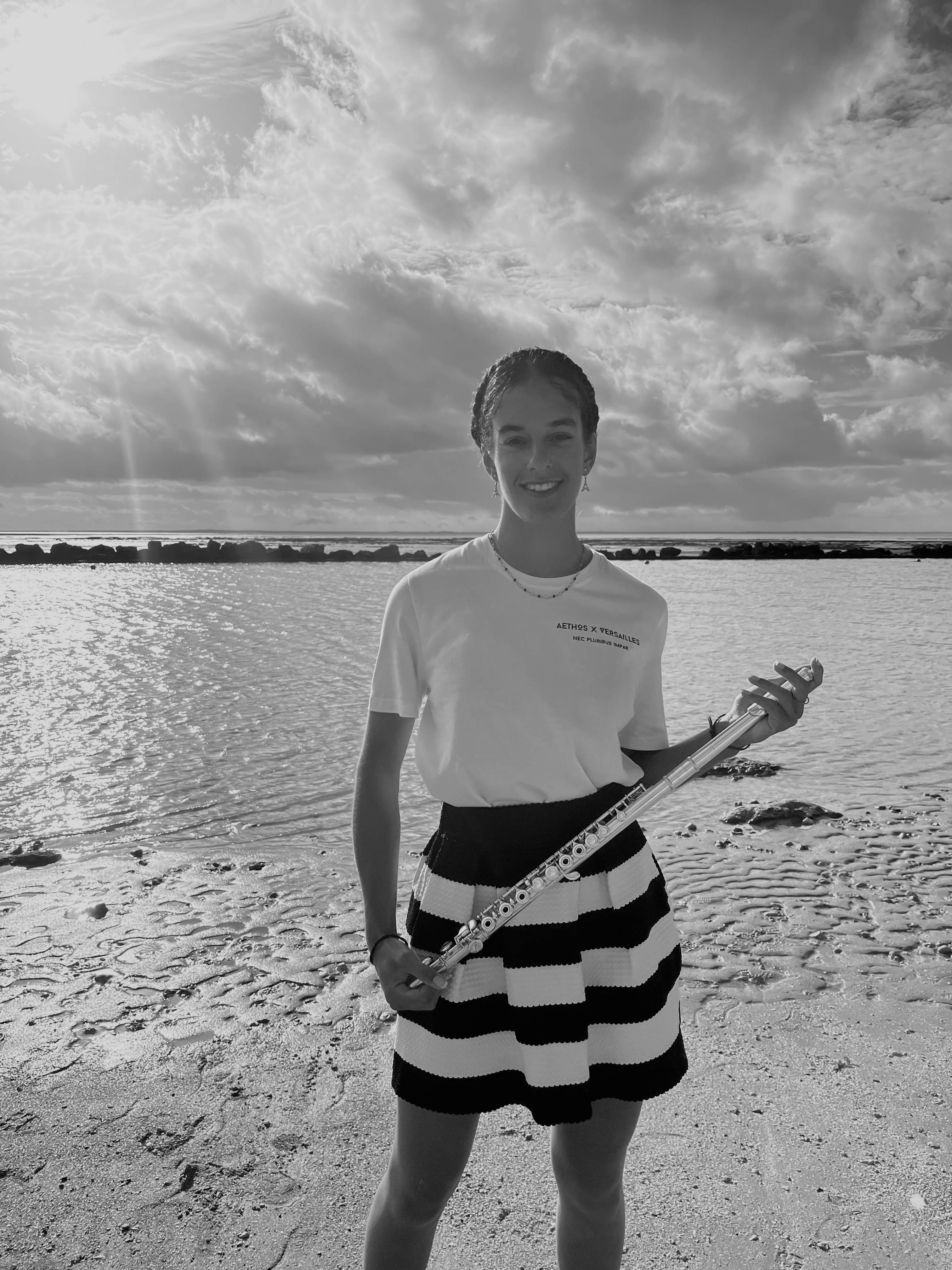 left - Maison AETHOS