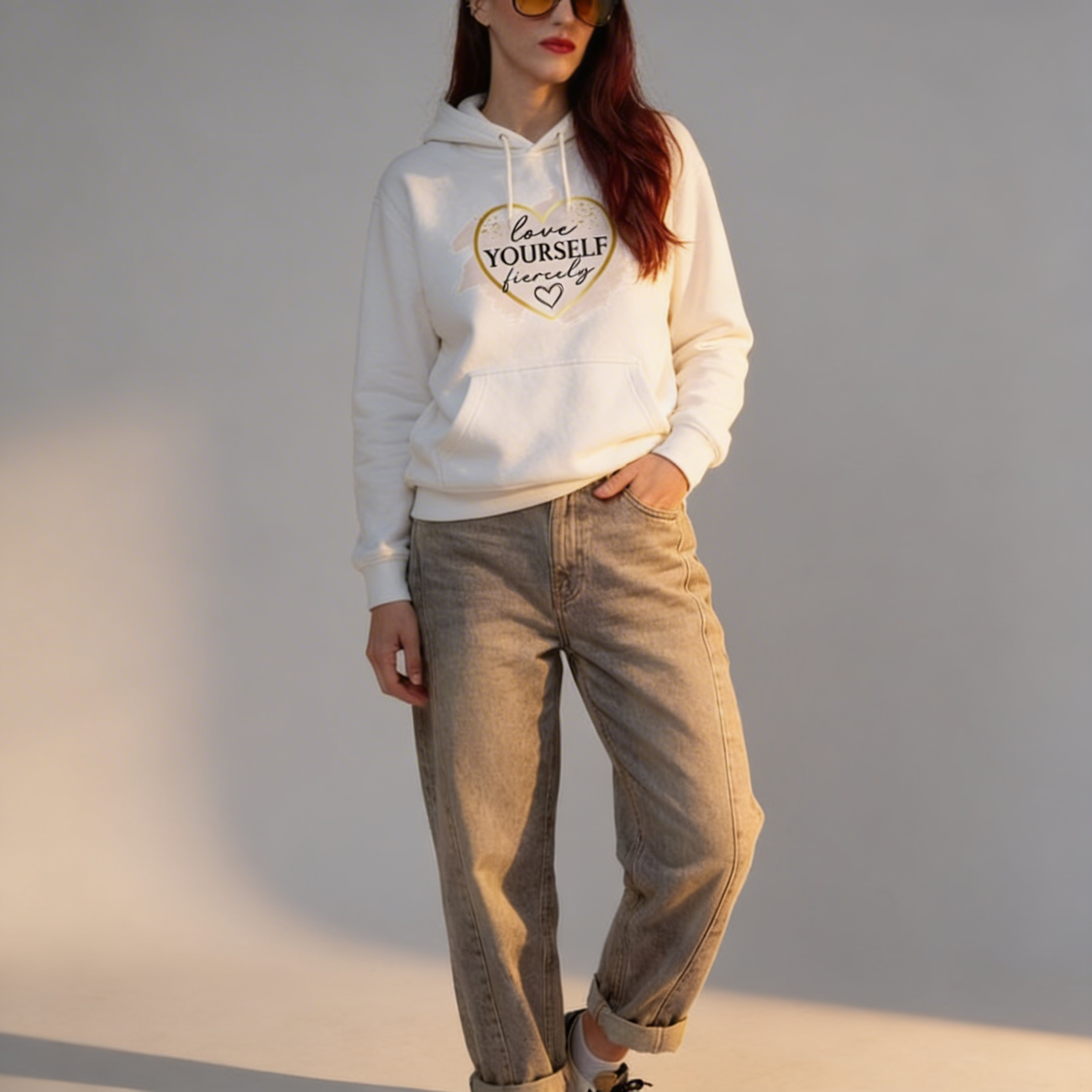 Image front Sweat léger "love yourself"