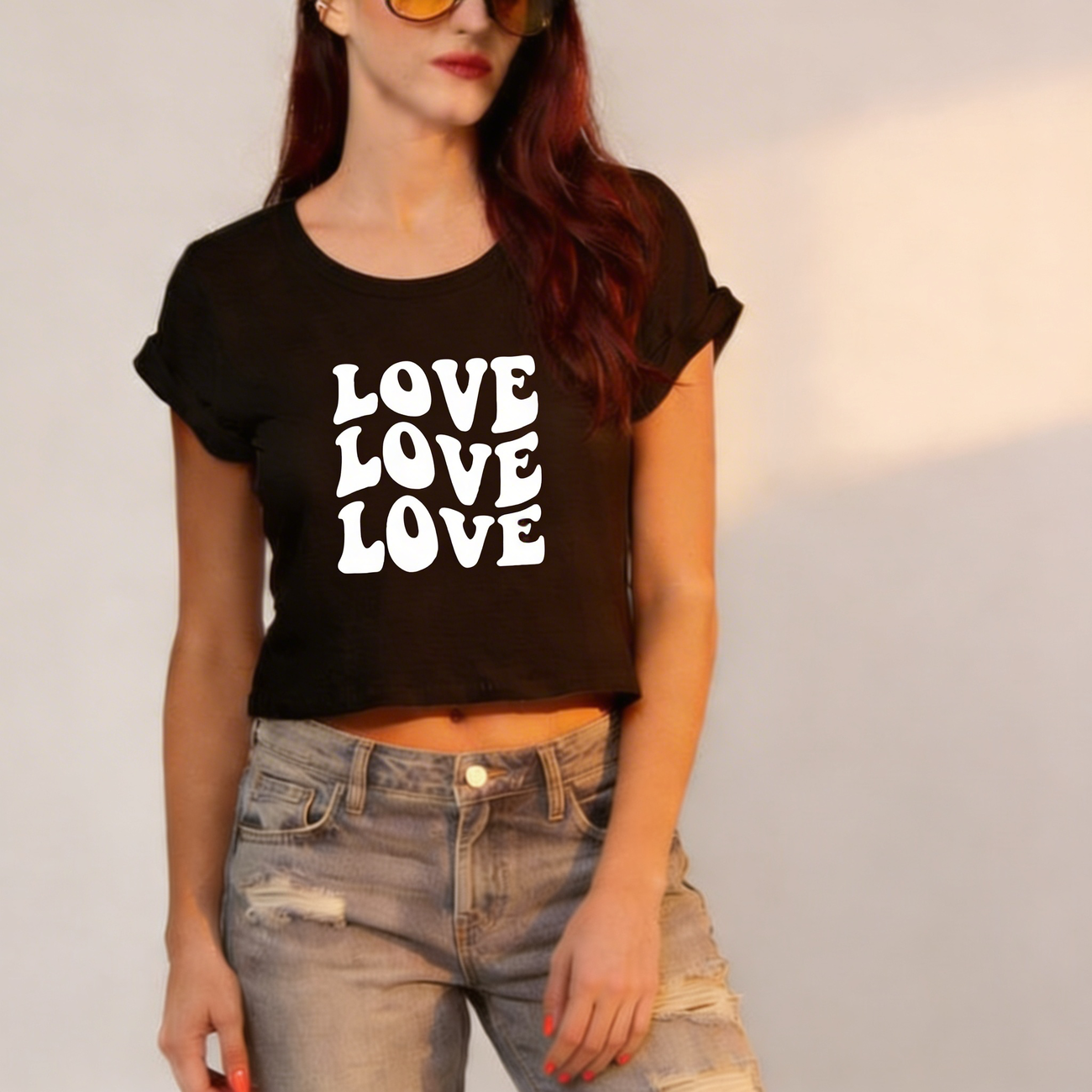 Image front Crop top "Love Love Love"
