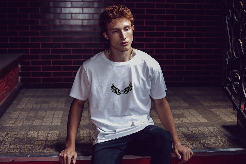 Image front t-shirt oversize  "wild wings" 