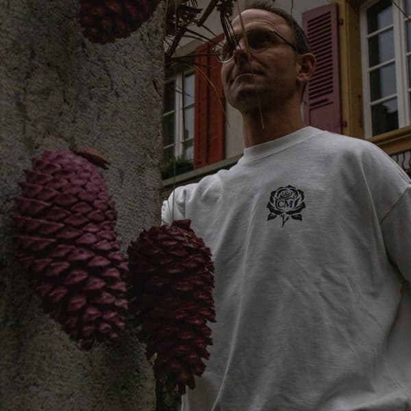 BLOOM IN DARKNESS - Image