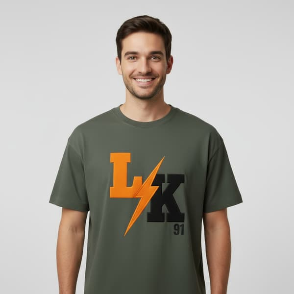 Image front T-shirt Unisexe LK™ Oversized pour hommes et femmes