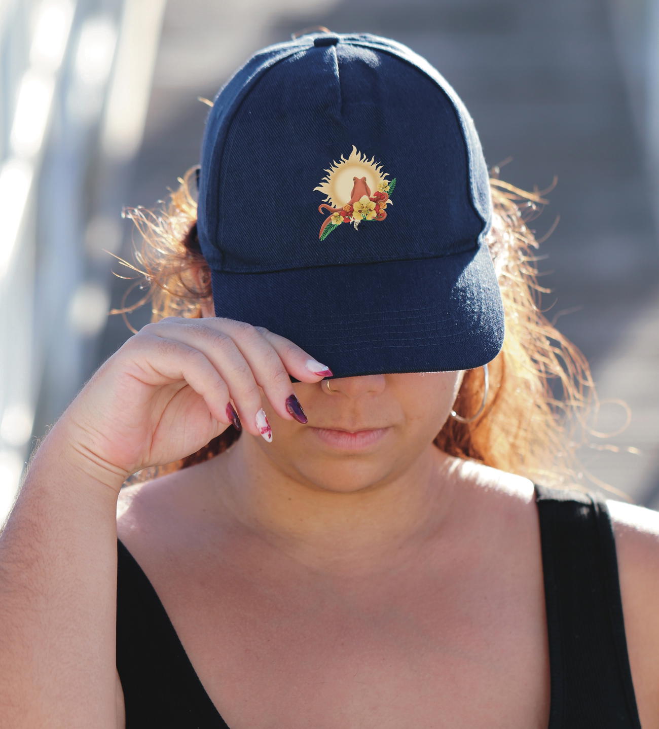 Image front Casquette recyclée- savoir du poulpe fleur de flamboyant rouge et jaune 