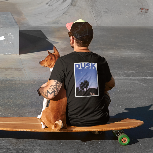 Image front DUSK - T-Shirt Unisexe