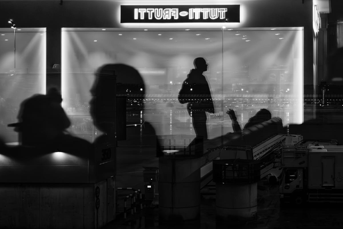 Image The Ultimate Constraint: One Camera. One Lens. One Year.