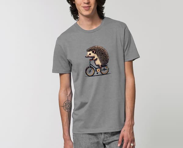 Image front T-Shirt Homme coton Bio - Hérisson qui fait du vélo