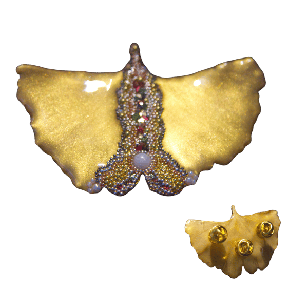 Image front Broche - "Envolée vers l'Âme Agit" - Collection Gingko "Le Voile d'Isis"